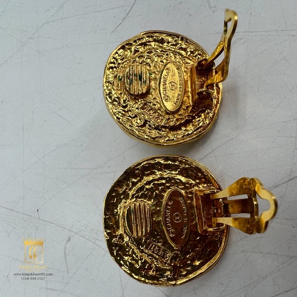 Chanel vintage clip on earrings - Picture 6 of 7
